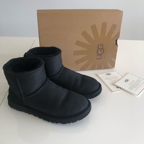UGG Shoes - Ugg Classic Mini in black